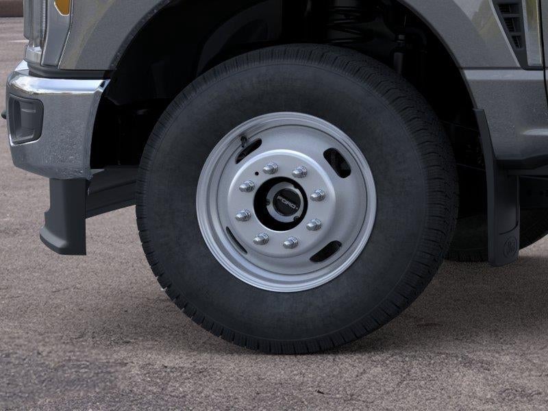 2026 Ford Super Duty F-350 DRW XLT