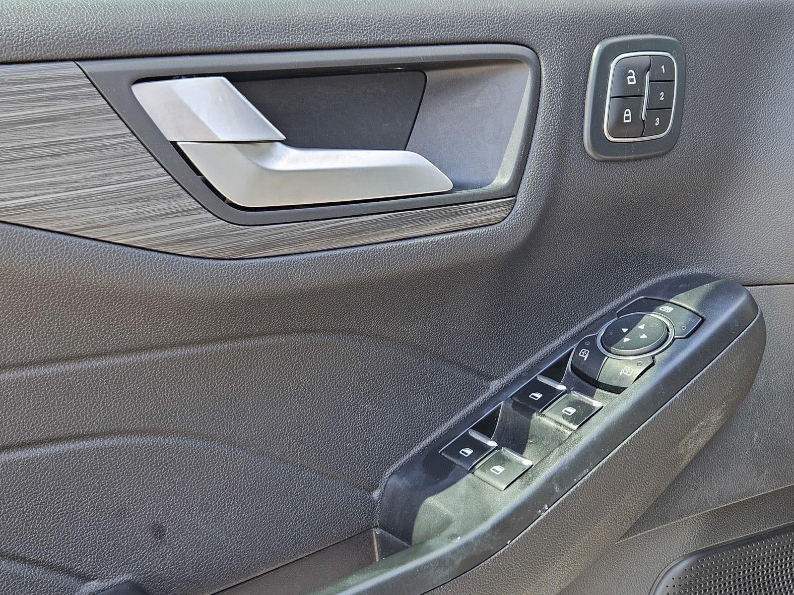 2023 Ford Escape Platinum