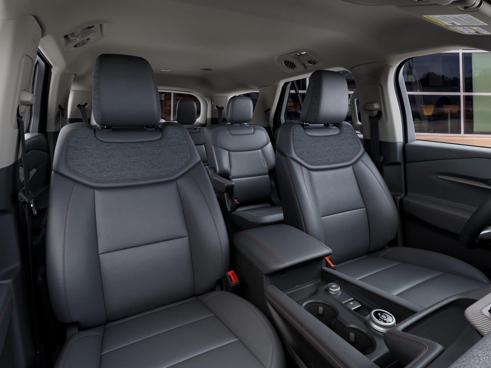 2027 Ford Explorer Active w/200A Pkg