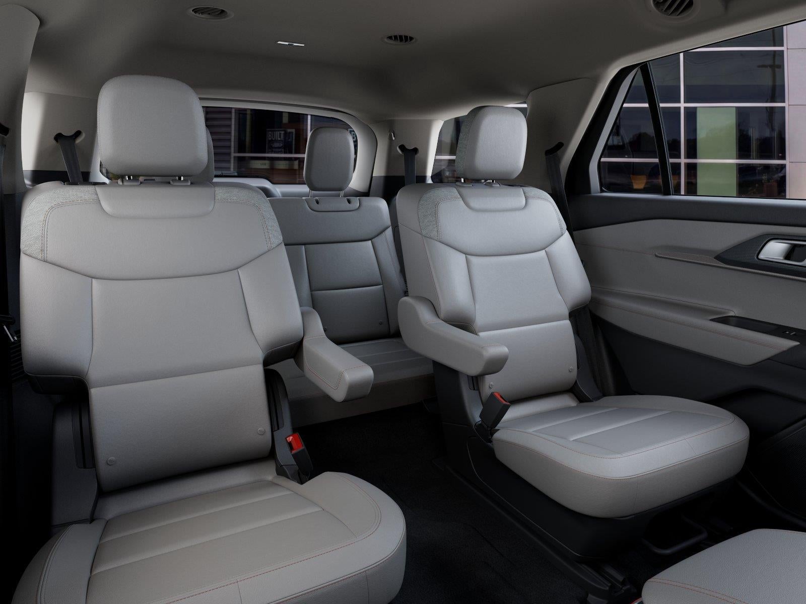 2027 Ford Explorer Active w/200A Pkg