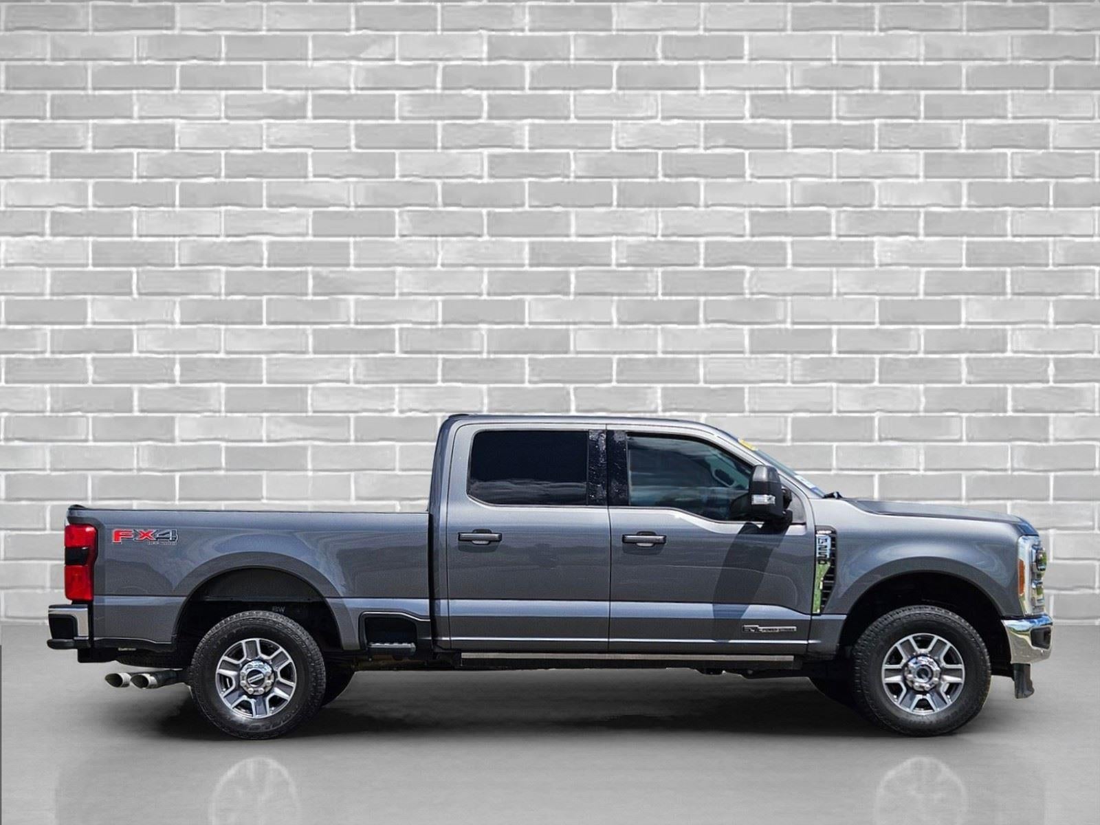 2023 Ford Super Duty F-250 Srw LARIAT