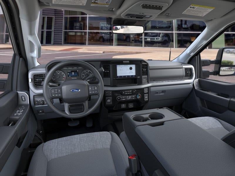 2026 Ford Super Duty F-350 XLT