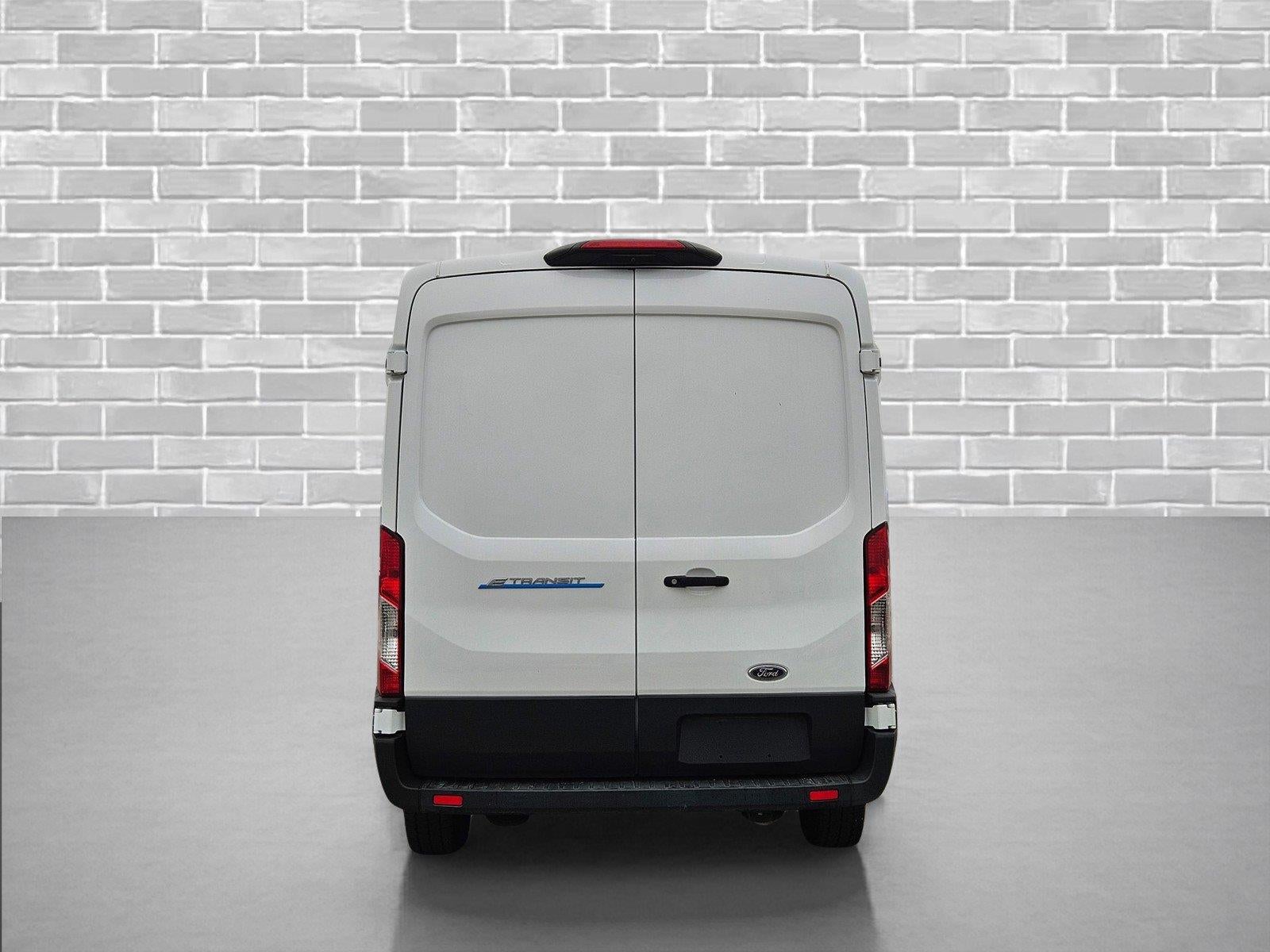 2023 Ford E-Transit Cargo Van T-350 130" Med Rf 9500 GVWR RWD