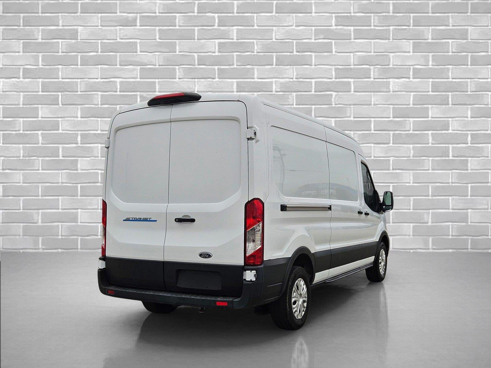 2023 Ford E-Transit Cargo Van T-350 130" Med Rf 9500 GVWR RWD