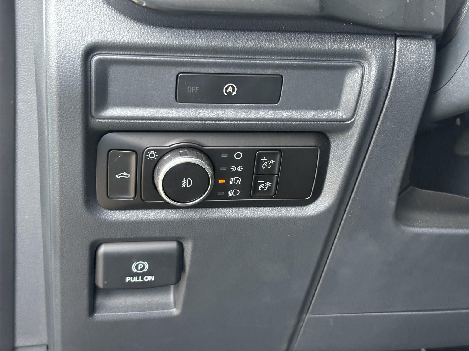 2025 Ford F-150 STX 2WD SuperCrew 5.5' Box