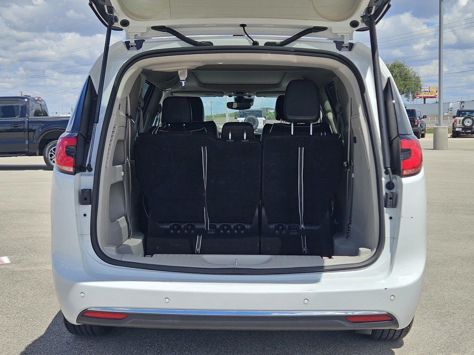 2023 Chrysler Pacifica Limited
