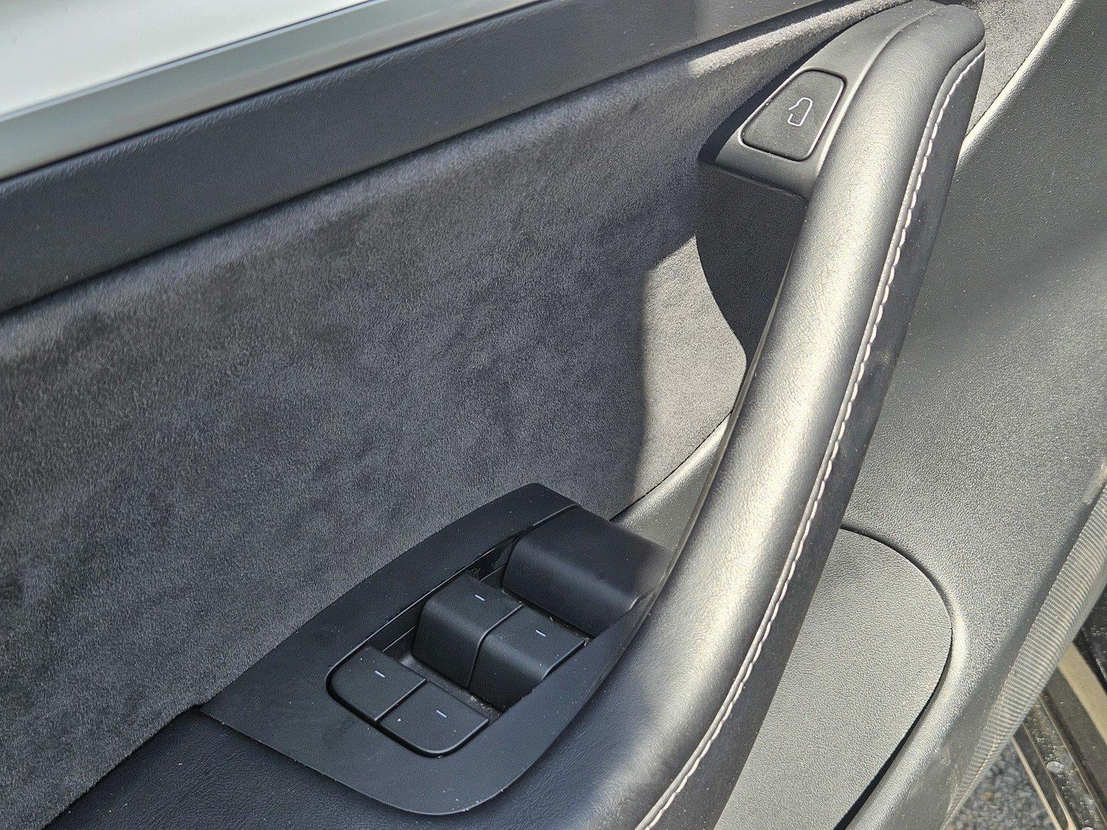 2023 Tesla Model 3 RWD