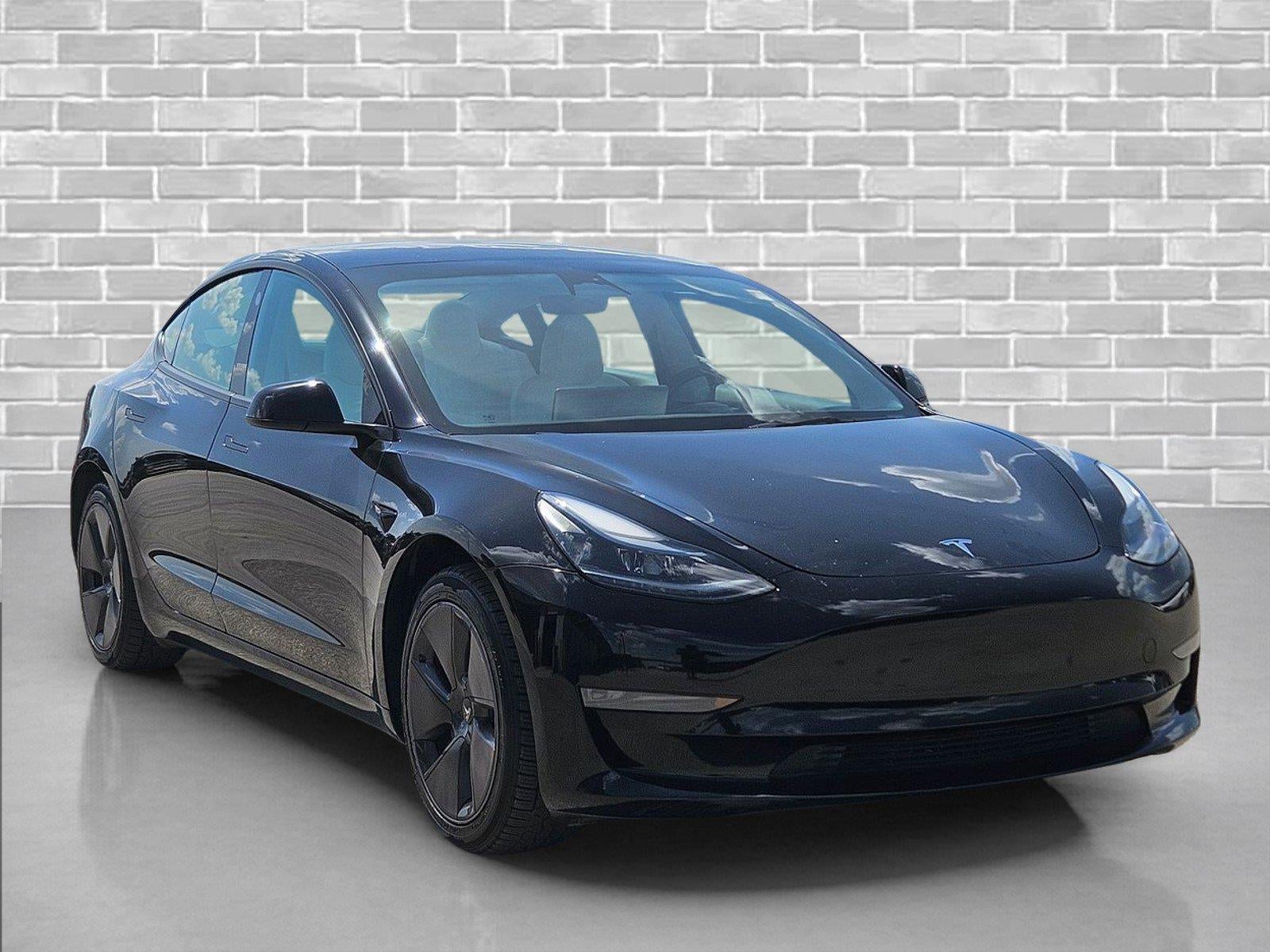 2023 Tesla Model 3 RWD