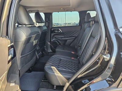 2023 Mitsubishi Outlander SEL