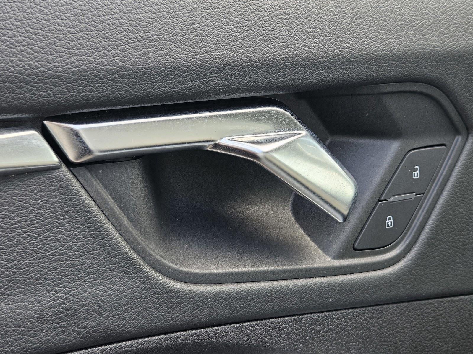 2021 Audi Q3 S line Premium Plus