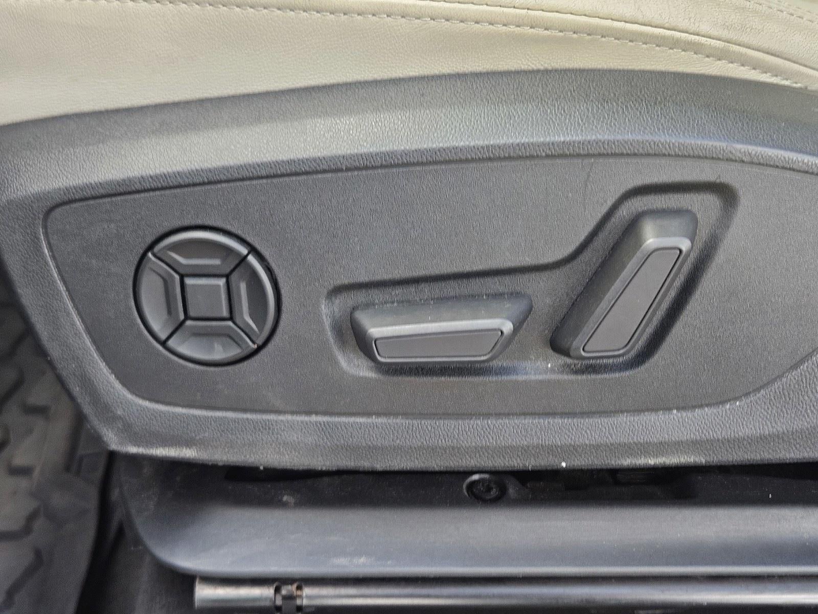 2021 Audi Q3 S line Premium Plus