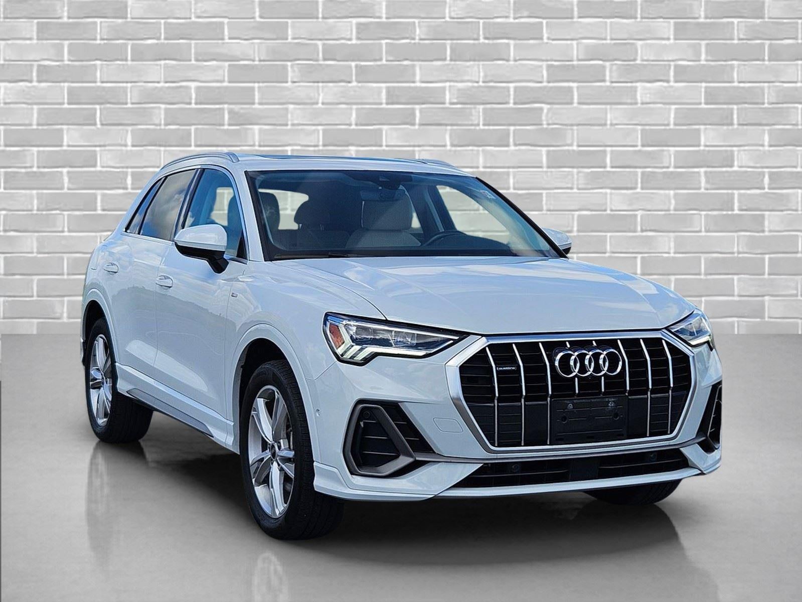 2021 Audi Q3 S line Premium Plus