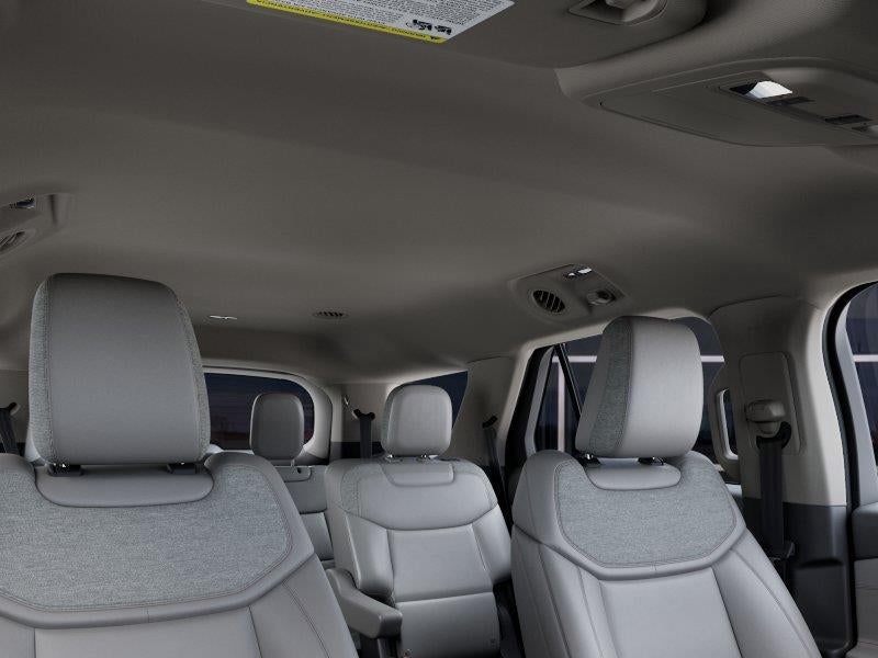 2027 Ford Explorer Active w/200A Pkg