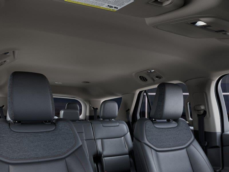 2027 Ford Explorer Active w/200A Pkg