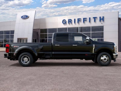 2027 Ford Super Duty F-350 DRW LARIAT