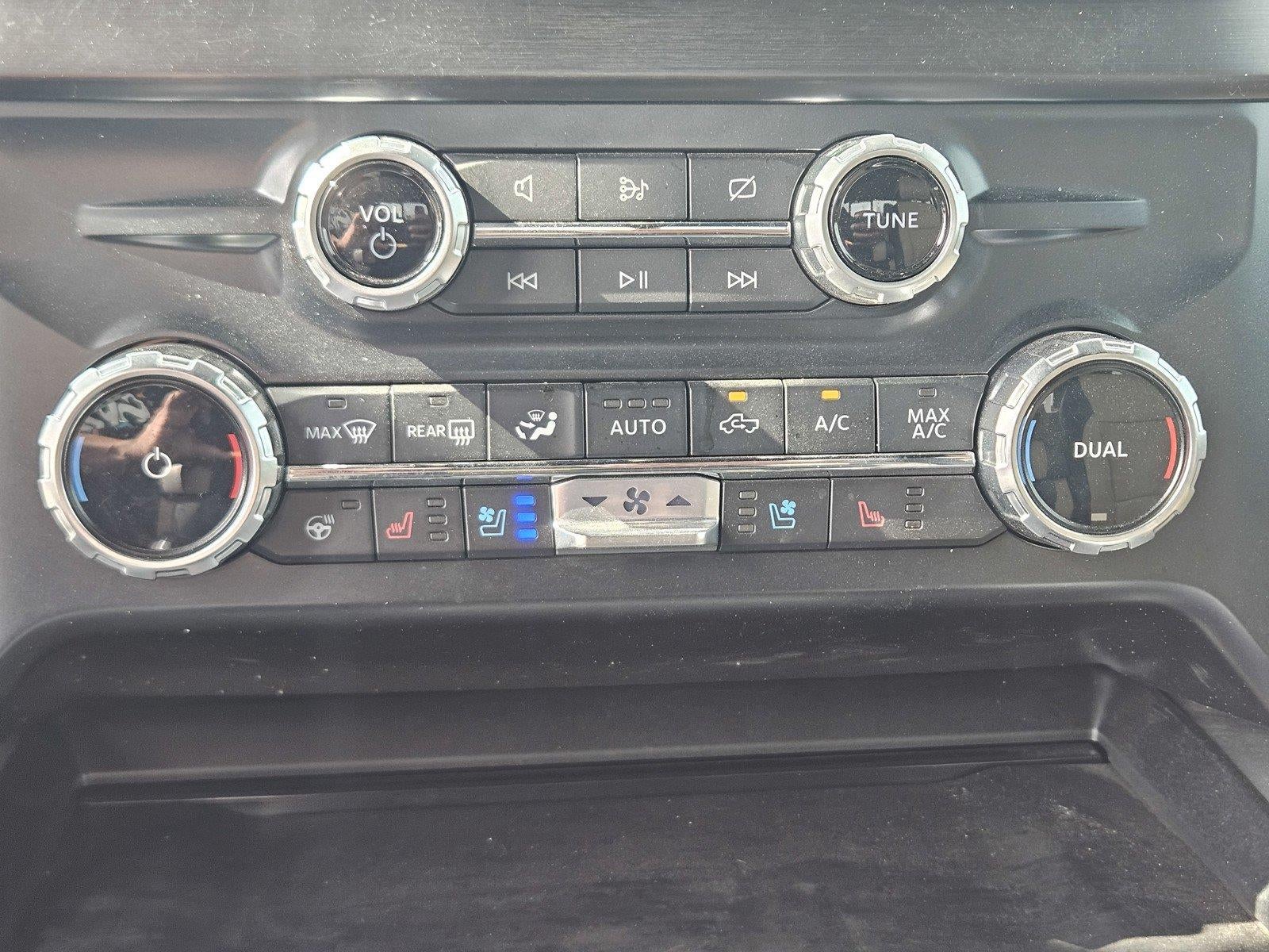 2023 Ford Super Duty F-350 DRW LARIAT