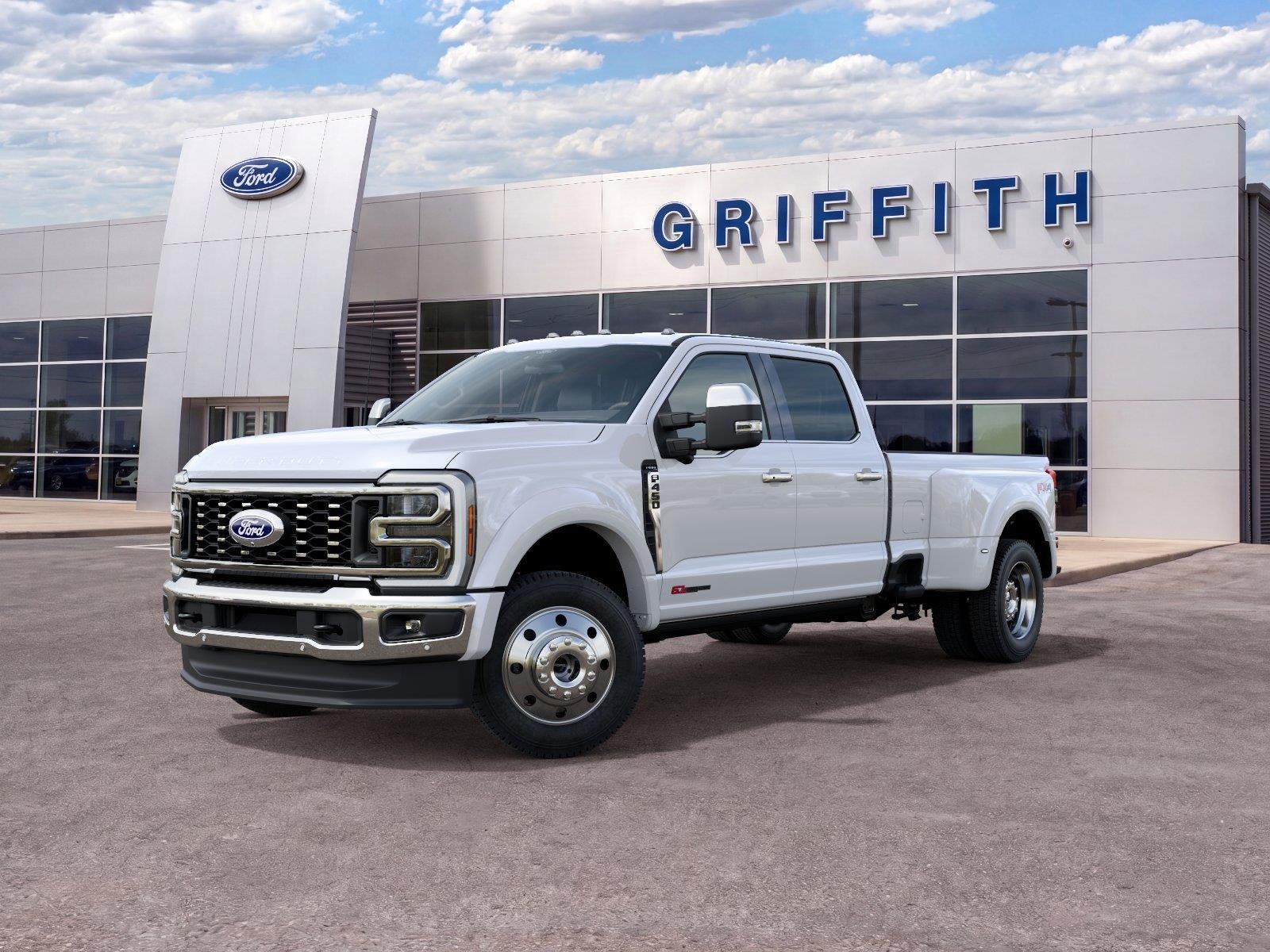 2027 Ford Super Duty F-450 DRW LARIAT