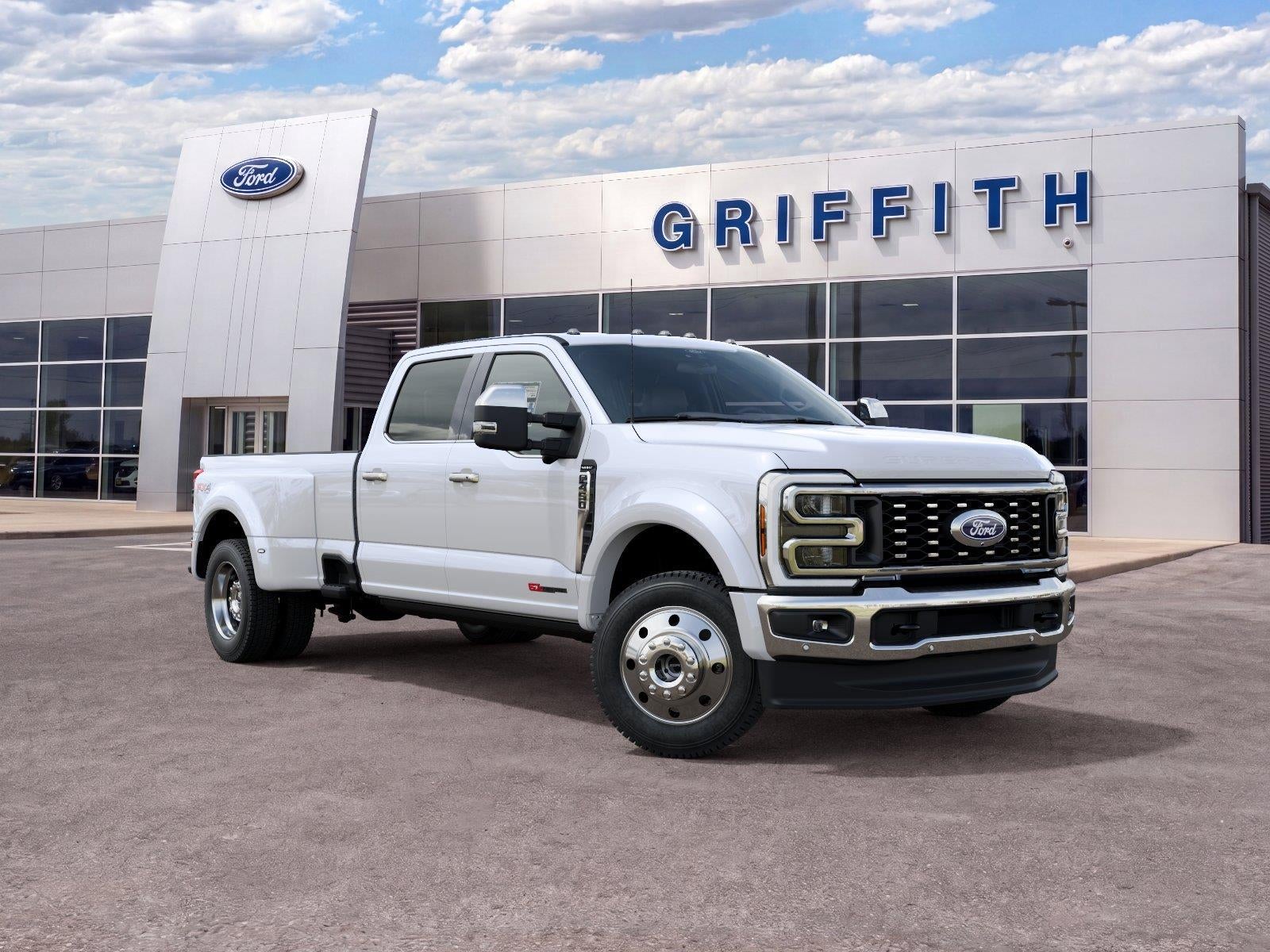 2027 Ford Super Duty F-450 DRW LARIAT