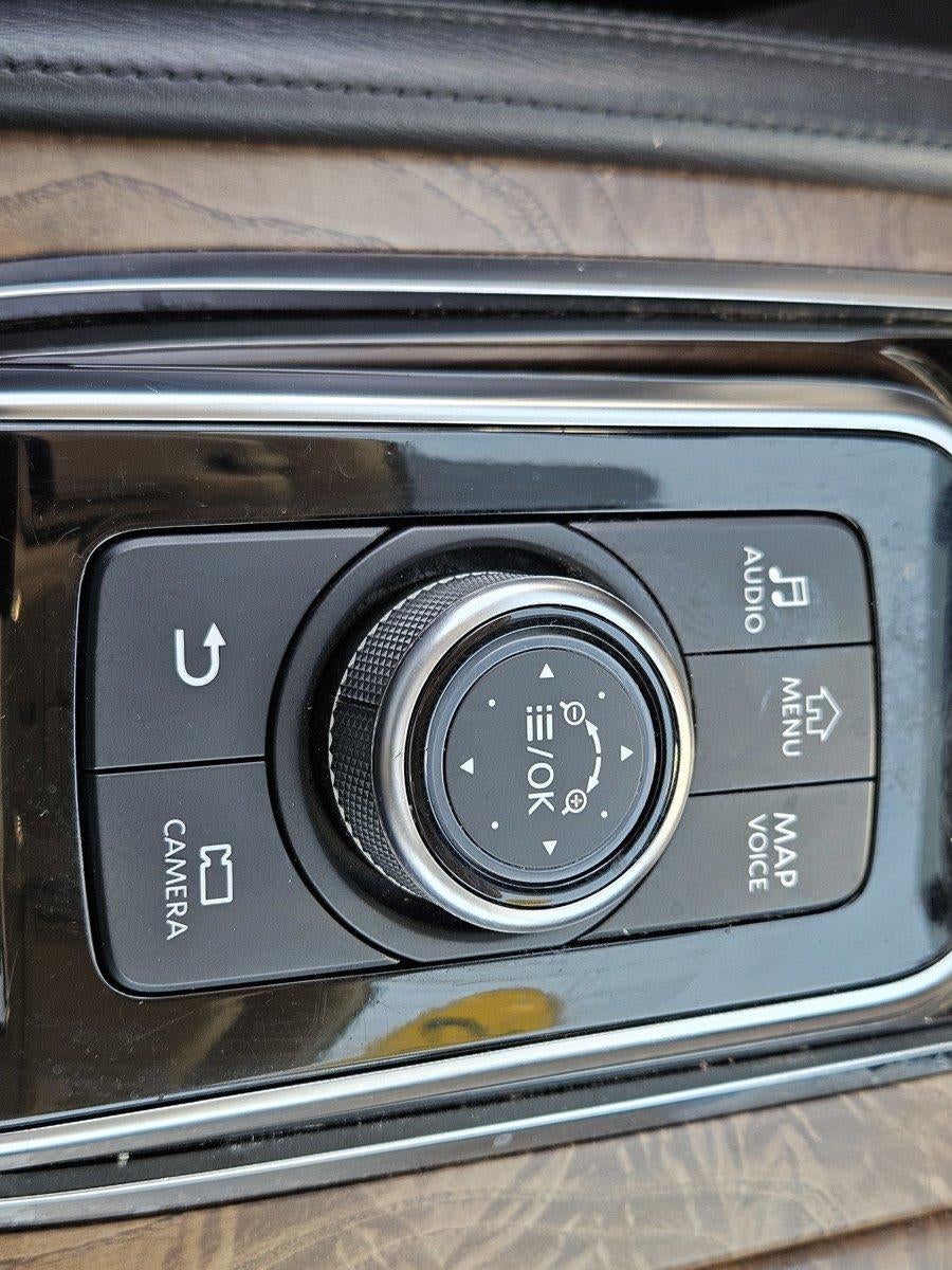 2022 Nissan Armada SL