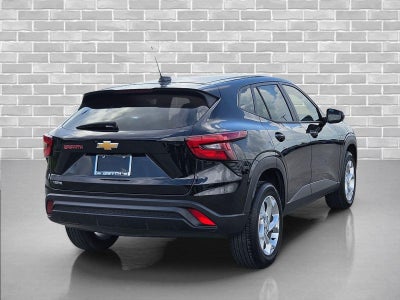 2025 Chevrolet Trax LS